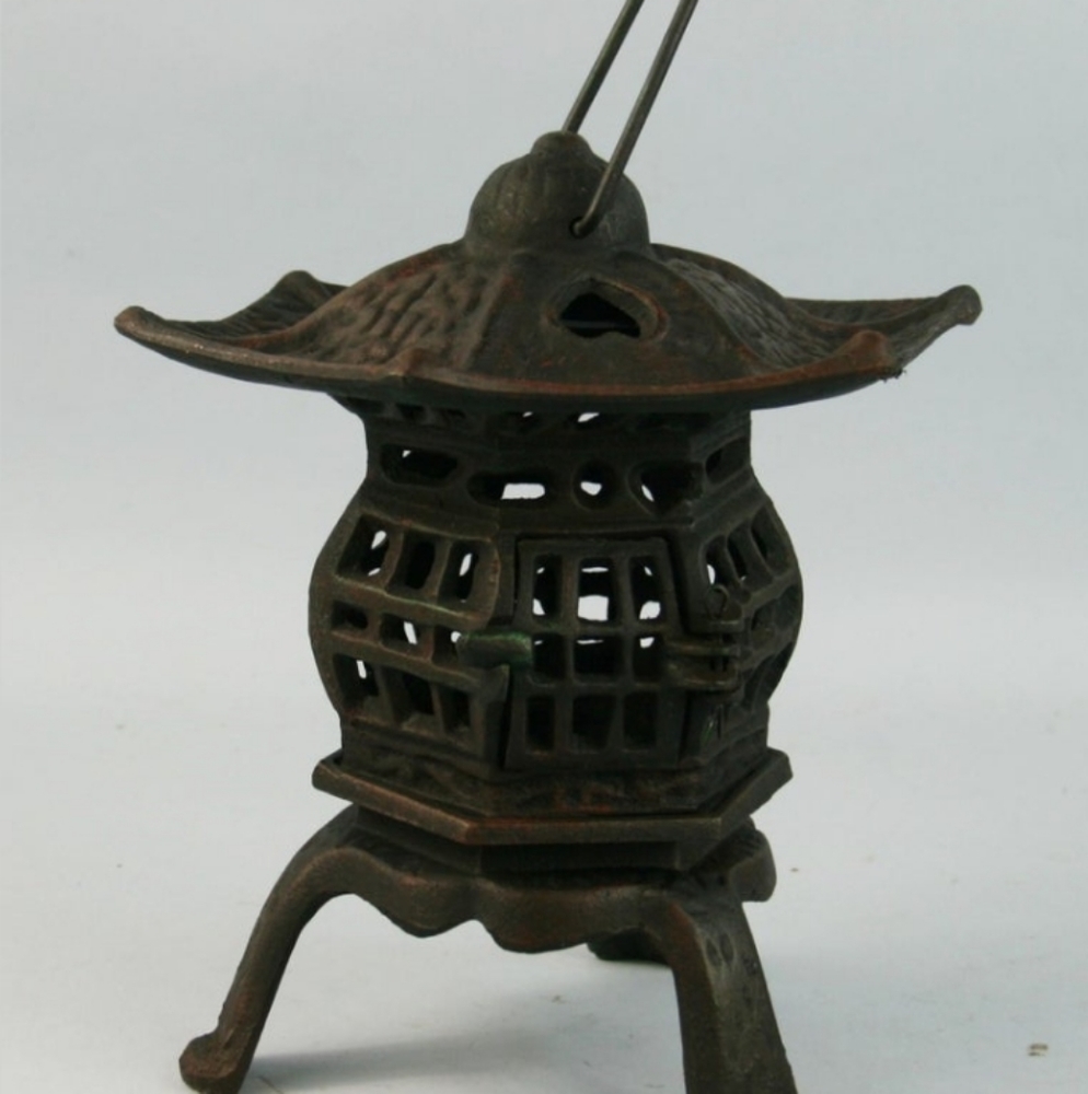 Japanese Pagoda Garden Candle Lantern